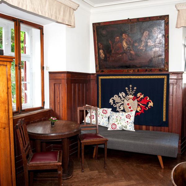 Saal_Ecke_Wappen_1_70